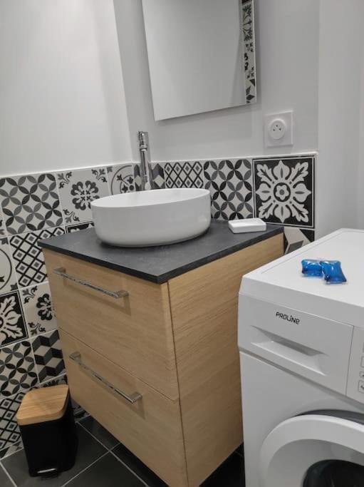 Cocon De Charline - Charme Et Elegance Dans Le Centre Apartment Montauban Luaran gambar